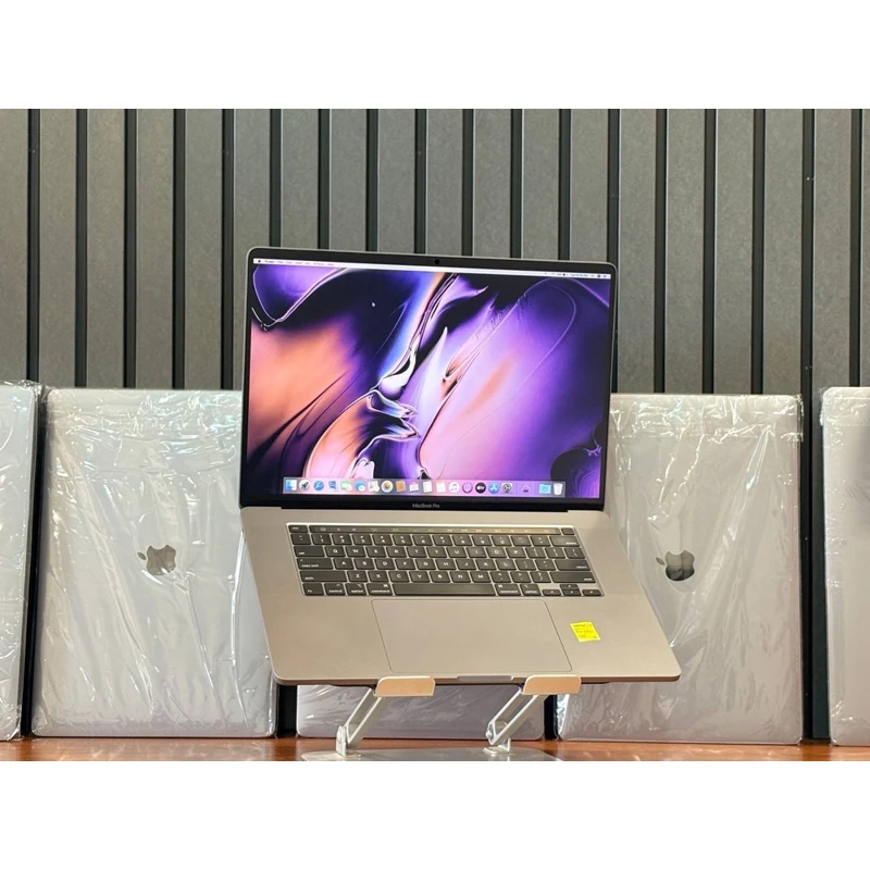 لپتاب MACBOOK PRO 2019-i7-64-512-4GB 